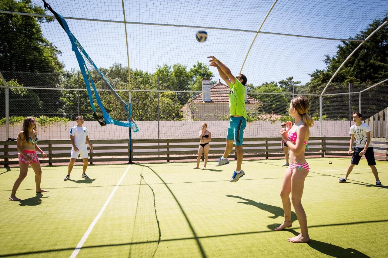 Camping Le Petit Rocher Longeville-sur-Mer Exterior foto